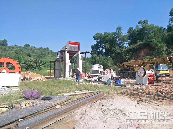 時(shí)產(chǎn)量200噸的環(huán)保型石料機(jī)制砂生產(chǎn)線