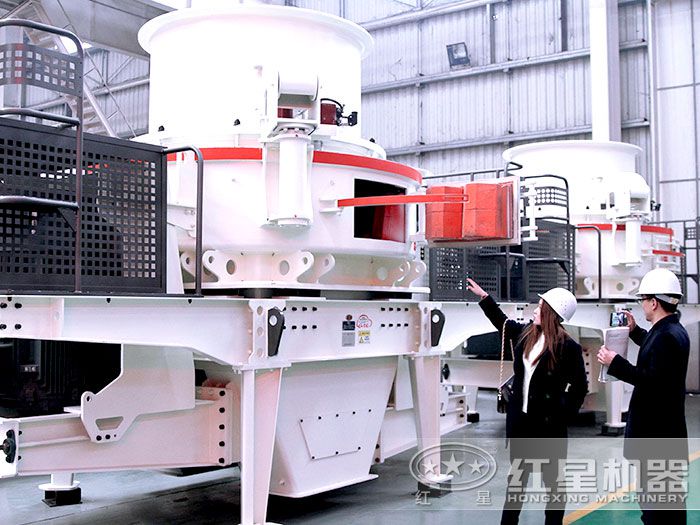 HVI制砂機(jī)開(kāi)門設(shè)計(jì)