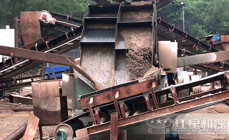 洗沙機(jī)----客戶洗沙現(xiàn)場