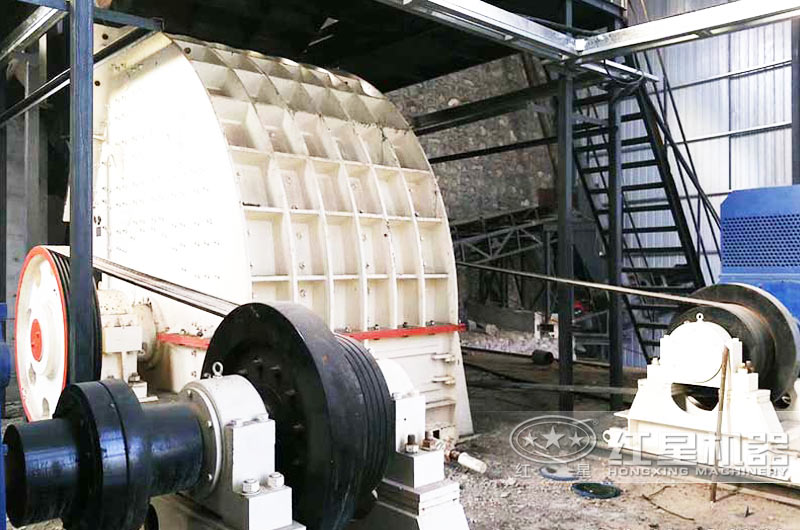 錘破制砂機現(xiàn)場