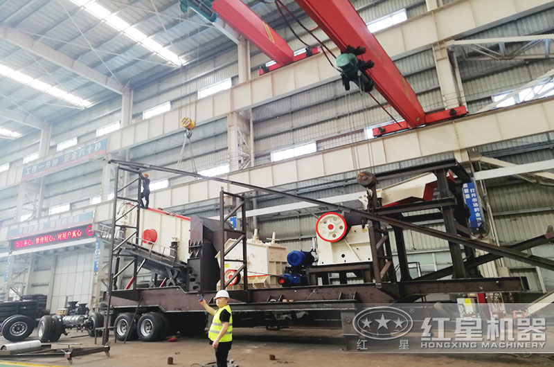 四合一移動式破碎機實拍 四合一移動式破碎機實拍