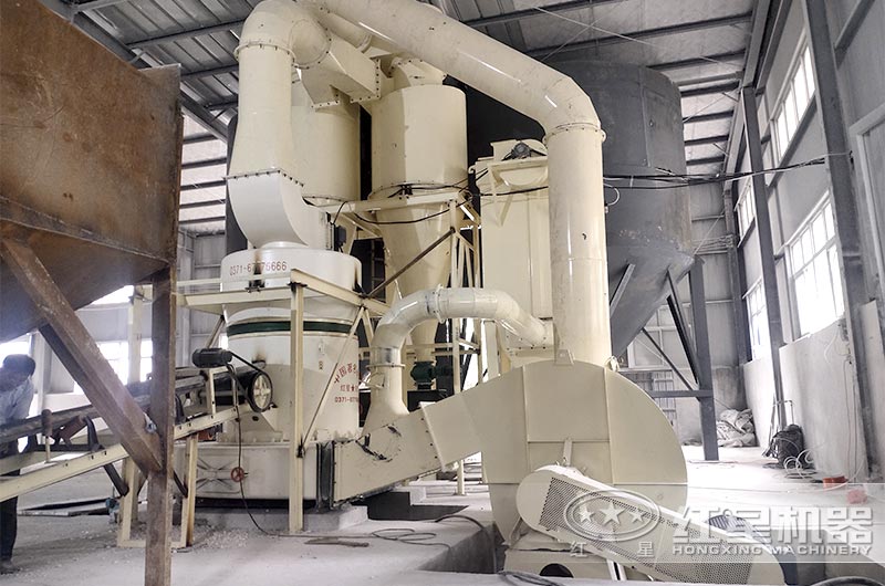 石粉磨粉機生產(chǎn)車間