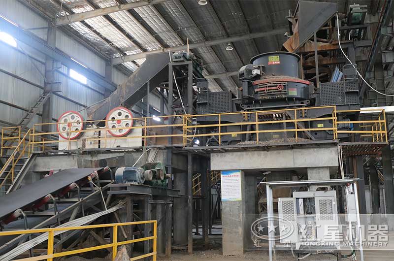 石料破碎生產(chǎn)客戶現(xiàn)場