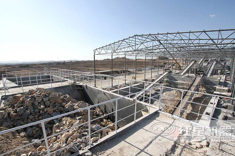 大規(guī)模生產(chǎn)選用固定式破碎機生產(chǎn)線居多