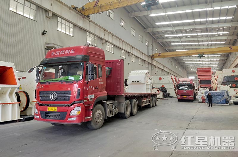 煤矸石錘式破碎機(jī)發(fā)貨 煤矸石錘式破碎機(jī)發(fā)貨