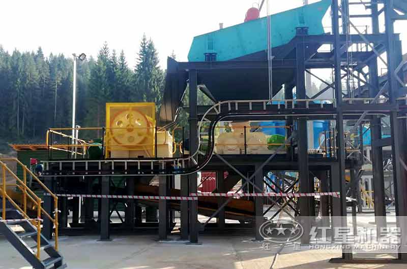 對(duì)輥破碎機(jī)應(yīng)用于鐵礦選礦破碎段作業(yè)