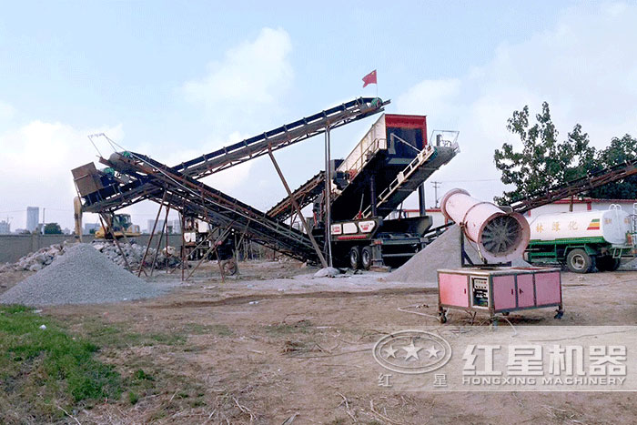 移動(dòng)制沙現(xiàn)場(chǎng)