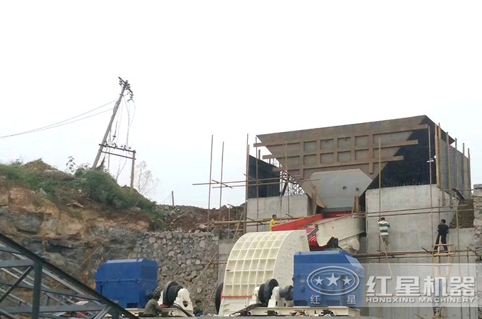 錘式石子機(jī)現(xiàn)場(chǎng)