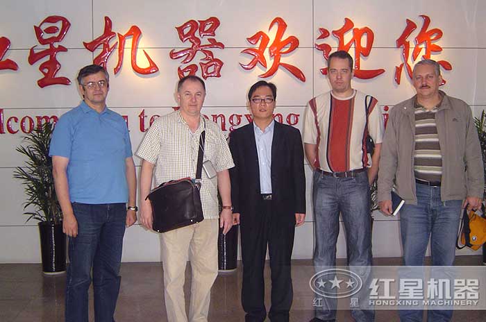 經(jīng)過多家對(duì)比之后，客戶選擇紅星機(jī)器