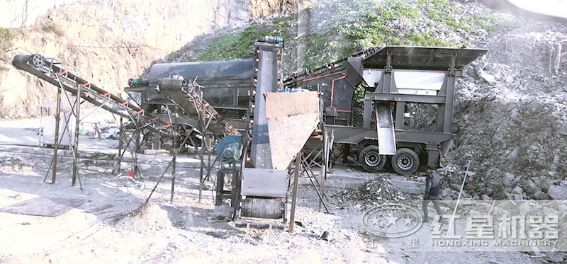 大型車載移動式粉石機搭載反擊破碎機