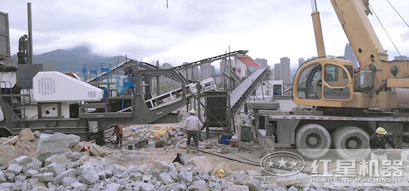 建筑垃圾處理生產(chǎn)線紅星機(jī)器客戶現(xiàn)場