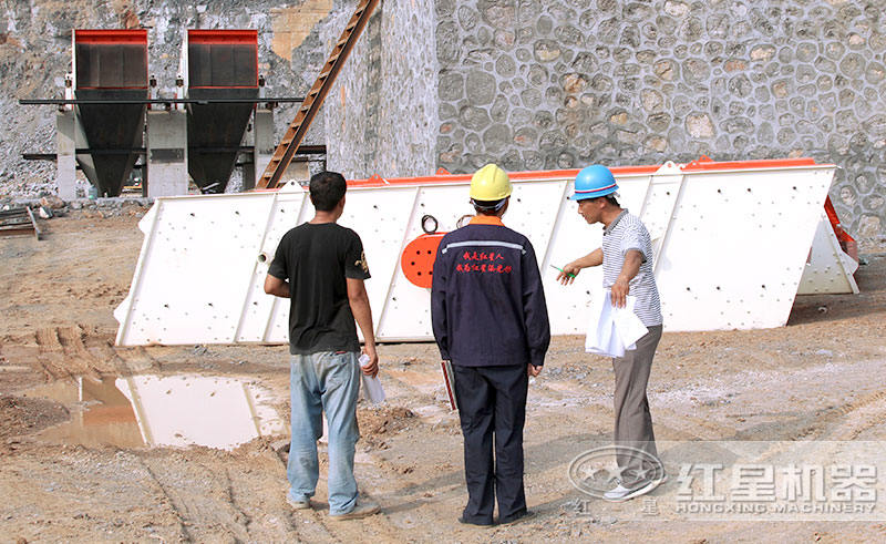紅星機(jī)器工程師到現(xiàn)場(chǎng)指導(dǎo)安裝