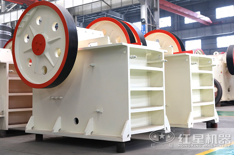 顎式破碎機(jī)廠家現(xiàn)貨圖