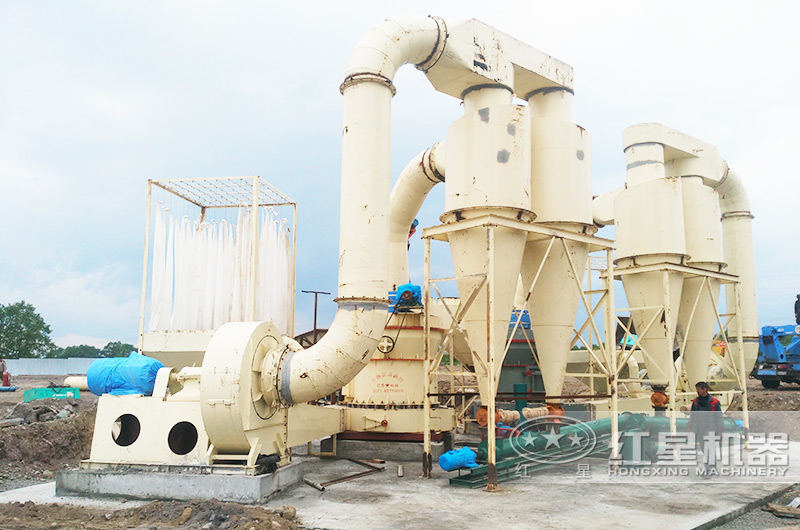 公路礦粉生產(chǎn)現(xiàn)場(chǎng)