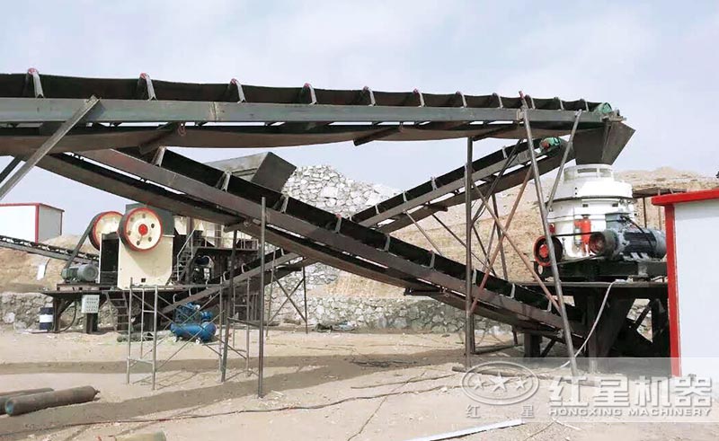 石頭粉碎機(jī)安裝中