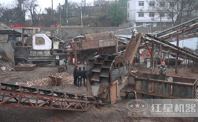 建筑垃圾處理設(shè)備加上洗砂機(jī)，效果更好