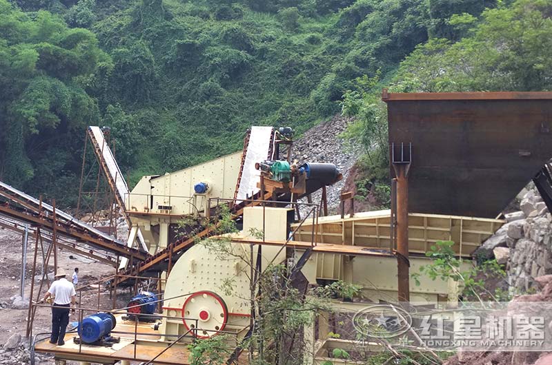 錘式夾石機現(xiàn)場實拍