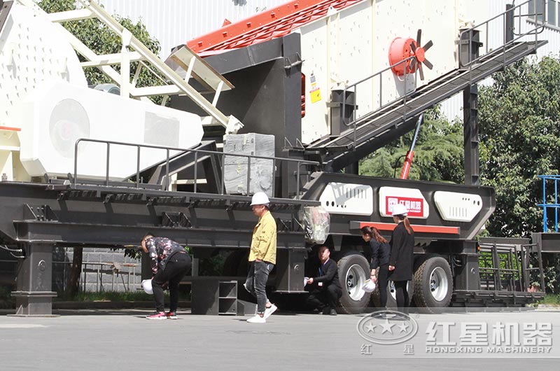 移動式破碎機現(xiàn)貨