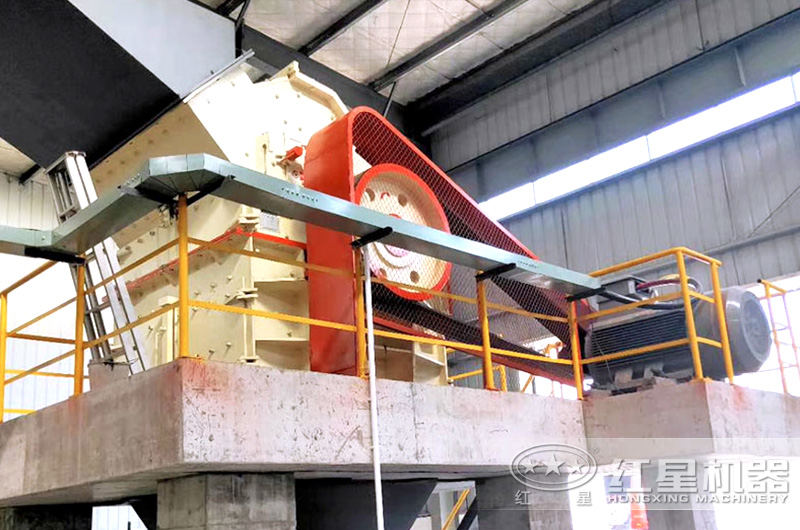 細碎機生產(chǎn)現(xiàn)場