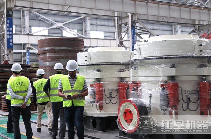 液壓圓錐式破碎機(jī) 液壓圓錐式破碎機(jī)