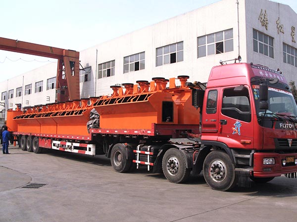 紅星機(jī)器環(huán)保型浮選機(jī)正發(fā)往客戶現(xiàn)場