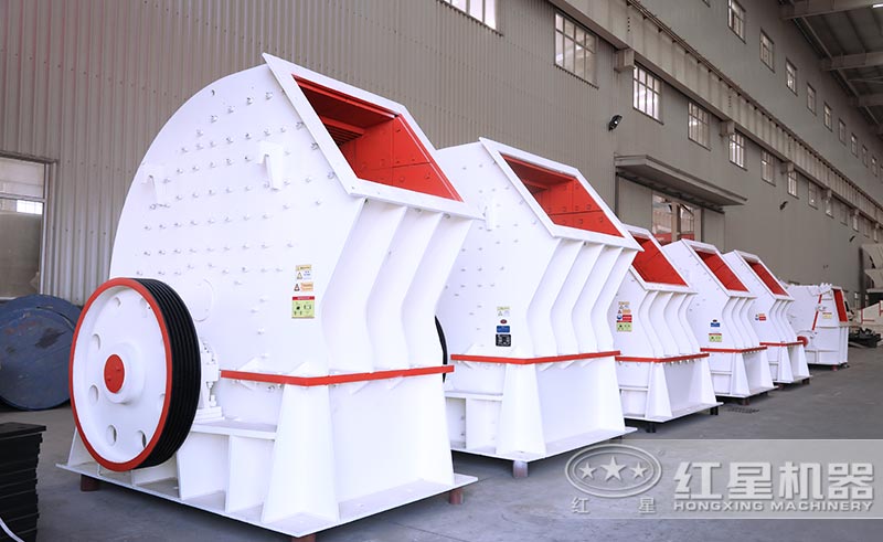 小型錘式破碎機(jī)車間圖