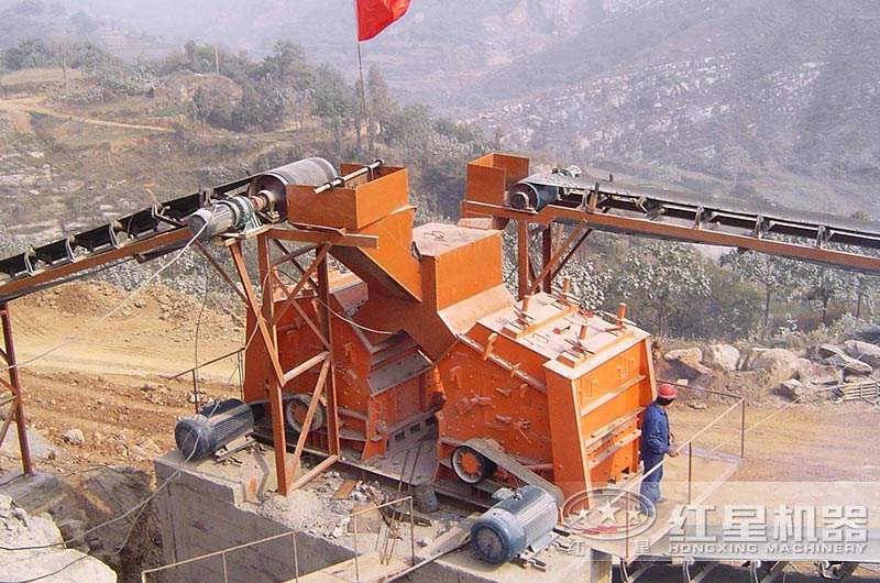 石灰石反擊破生產(chǎn)現(xiàn)場