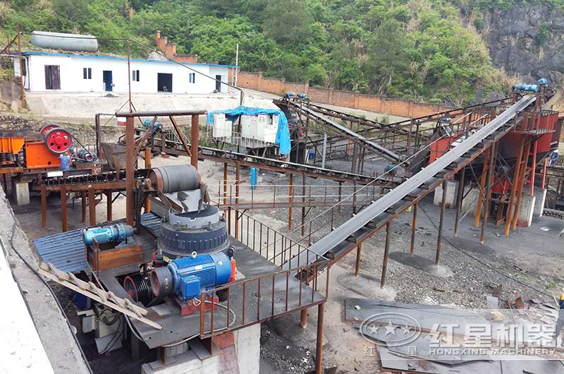 石子生產(chǎn)線現(xiàn)場