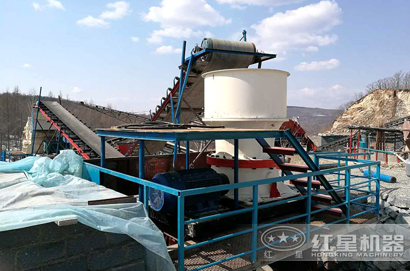 山東單缸圓錐破現(xiàn)場