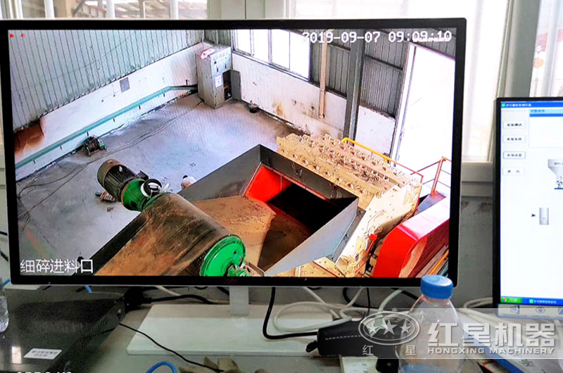 液壓箱式細碎機電子屏監(jiān)控