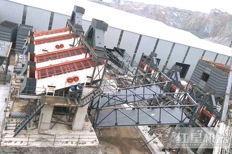 江蘇日產(chǎn)萬噸石子生產(chǎn)線現(xiàn)場 江蘇日產(chǎn)萬噸石子生產(chǎn)線現(xiàn)場