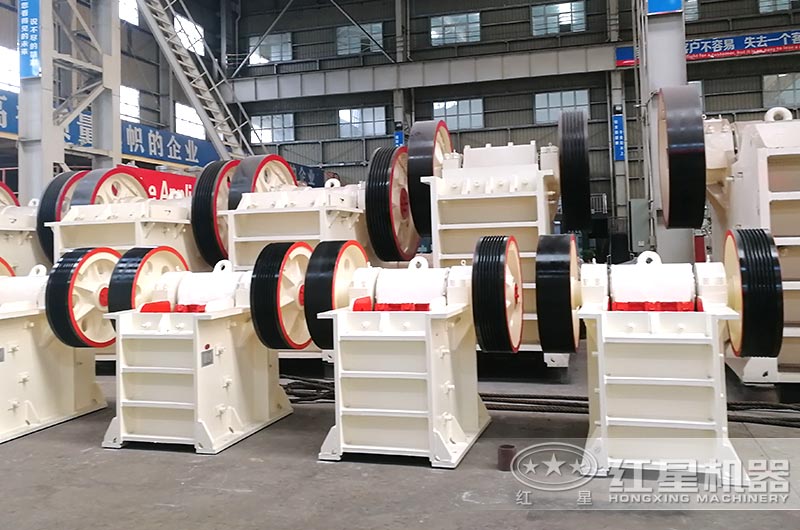 鄂破機(jī)車間不同型號(hào)