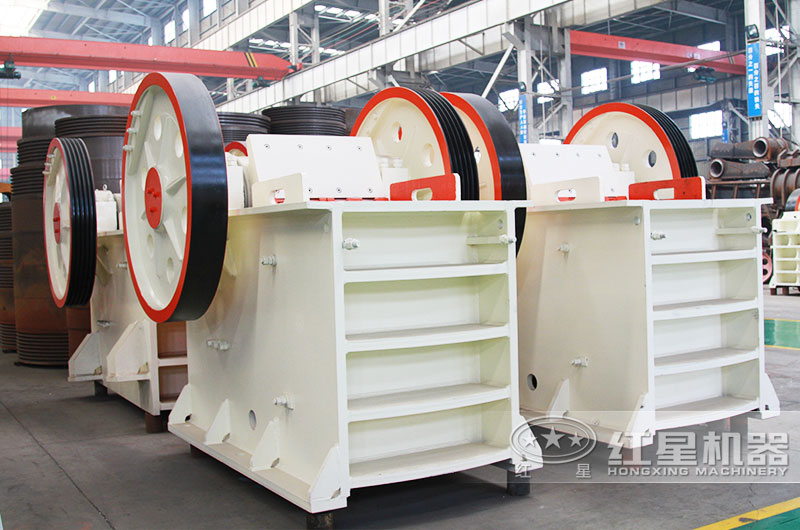 石子生產(chǎn)線破碎設(shè)備之顎式破碎機(jī)