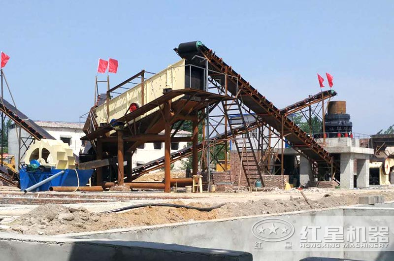 新型三合一洗砂機(jī)生產(chǎn)線現(xiàn)場