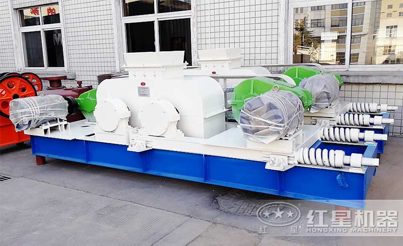 輥式制砂機(jī)
