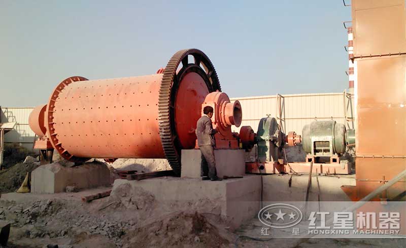 棒磨機(jī)工作現(xiàn)場