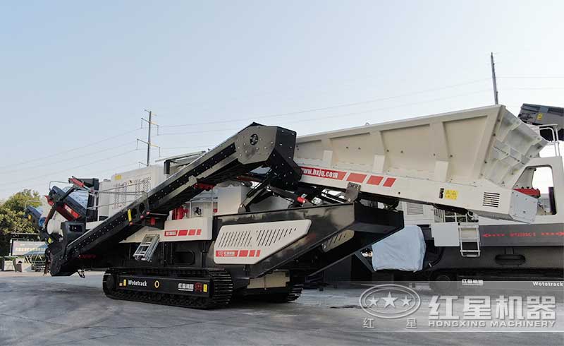 移動(dòng)砂石破碎機(jī)實(shí)拍