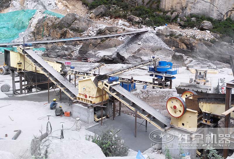 顎破反擊破沖擊破組成的石子破碎生產(chǎn)線 顎破反擊破沖擊破組成的石子破碎生產(chǎn)線