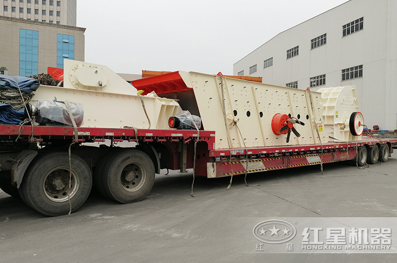 成套錘破制砂機(jī)設(shè)備裝車發(fā)貨中