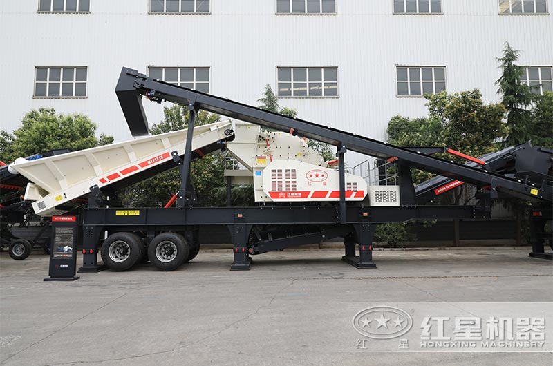 移動(dòng)式反擊破碎機(jī)實(shí)拍