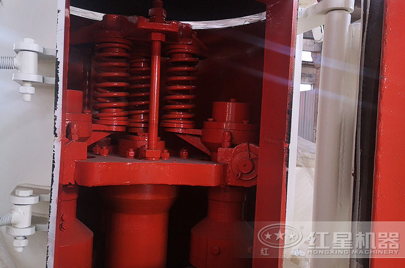 雷蒙磨粉機內(nèi)部結(jié)構(gòu)實拍