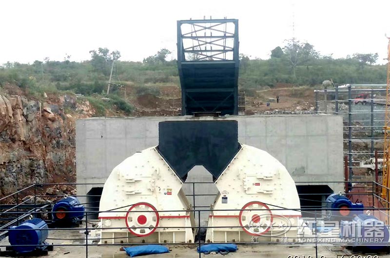 錘破砂石整形機(jī)現(xiàn)場(chǎng)