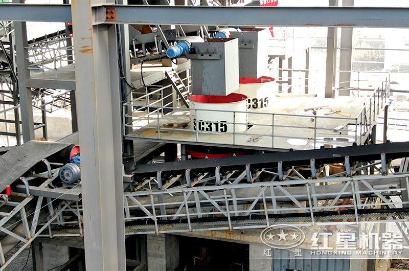 舟山現(xiàn)場單缸圓錐式破碎機(jī) 舟山現(xiàn)場單缸圓錐式破碎機(jī)