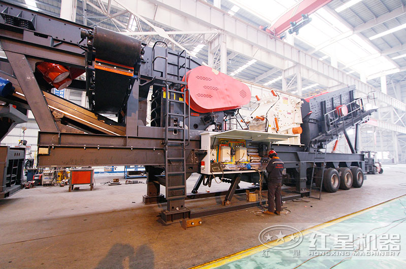 反擊破移動(dòng)破碎機(jī)