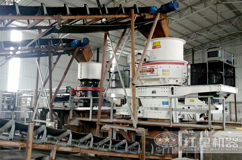 大型HVI制砂機(jī)現(xiàn)場(chǎng) 大型HVI制砂機(jī)現(xiàn)場(chǎng)