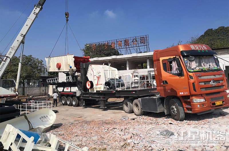 建筑垃圾破碎機現(xiàn)場