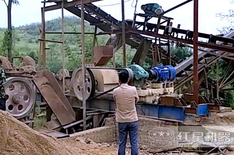 對輥機制砂現場實拍