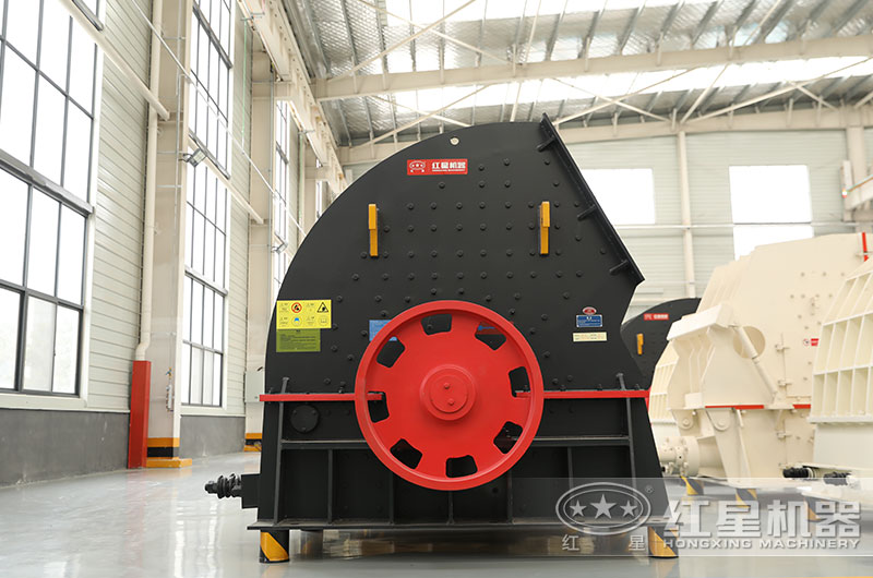 新高耐磨重錘破碎機(jī)