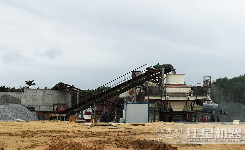 VSI-1140沖擊式破碎機(jī)現(xiàn)場實拍 VSI-1140沖擊式破碎機(jī)現(xiàn)場實拍