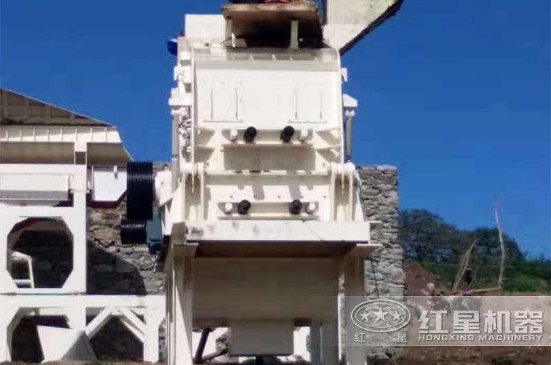 PF1007反擊式破碎機(jī) PF1007反擊式破碎機(jī)